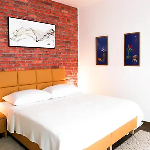 go-west-guest-rooms.vienna-besthotels.com/